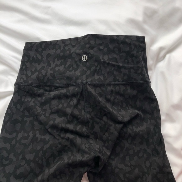 lululemon wunder train - Picture 2 of 5